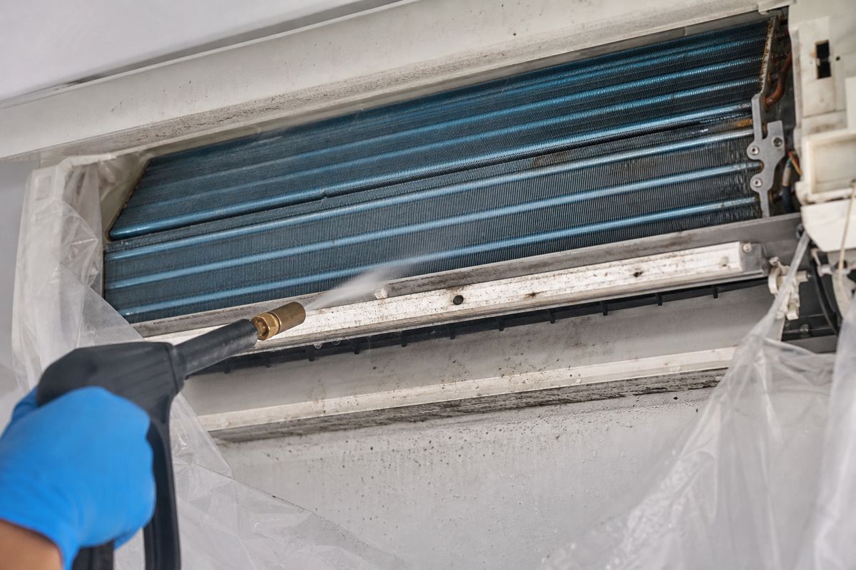 Evaporator Coil Cleaning: Professional Maintenance Methods