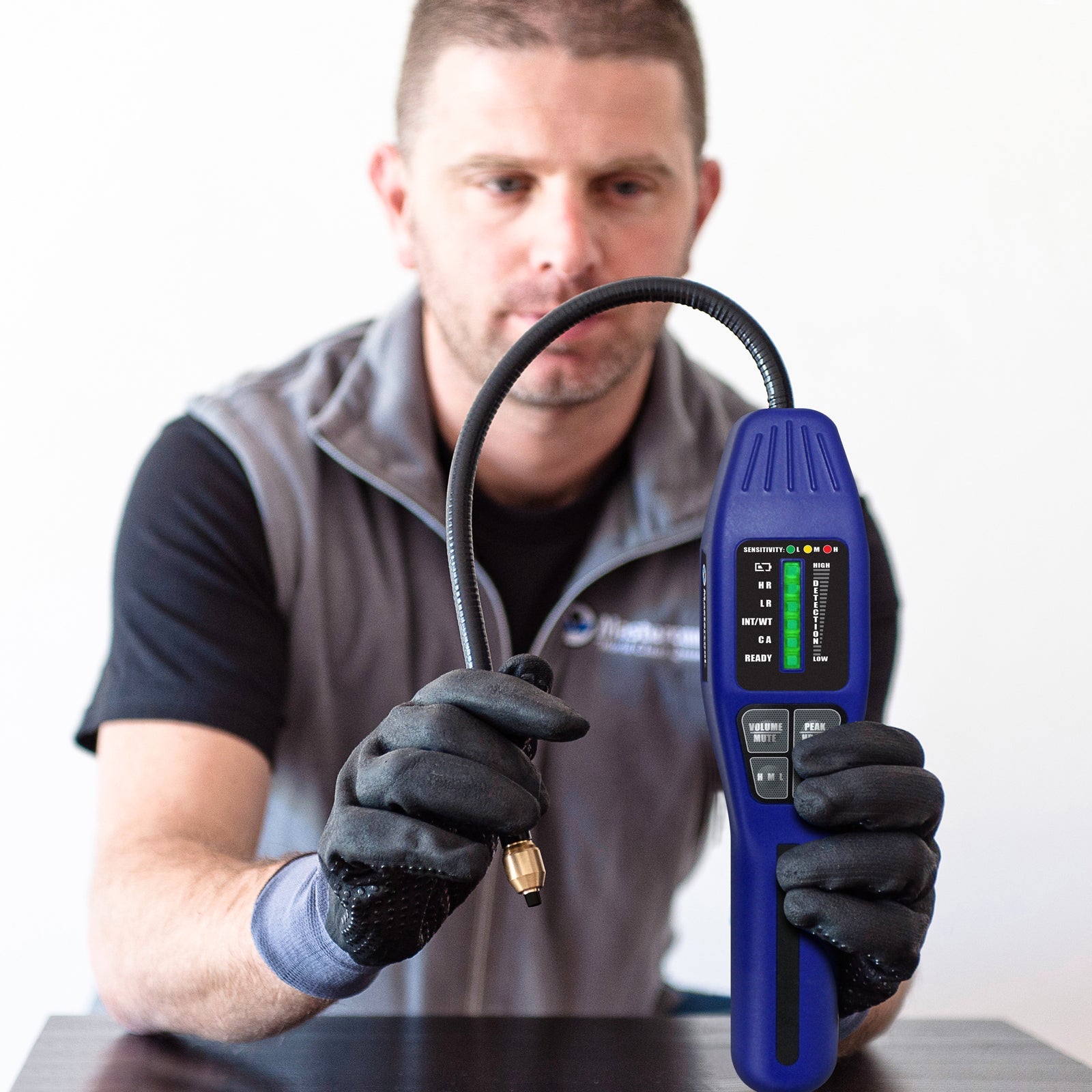 Mastercool 55900 IntellaSense II Refrigerant Leak Detector R134a R1234yf - MastercoolTools.com 