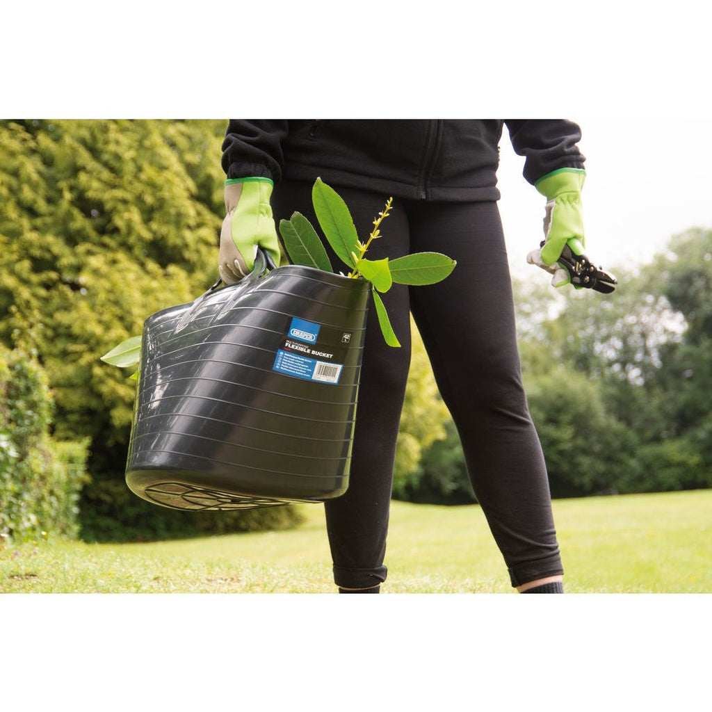 Draper 43475 4.5 Litre Flexi Bucket – Black