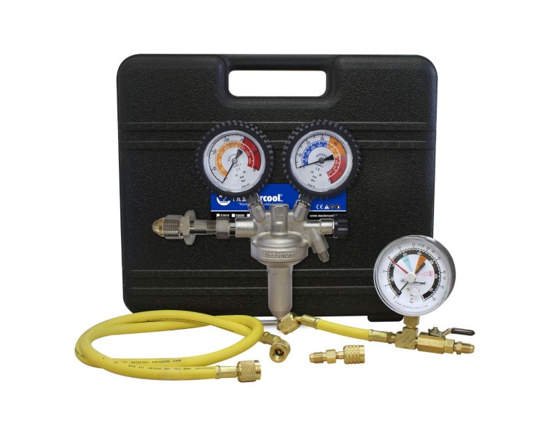 Mastercool 53030 Nitrogen Pressure Testing Regulator Kit with a black blow-moulded carrying case, a single-stage regulator with two 68mm gauges, a 38-inch yellow charging hose, a leak testing adapter with gauge, and an R410a/R32 straight adapter, all arra Mastercool 53030 Nitrogen Pressure Testing Regulator Kit with a black blow-moulded carrying case, a single-stage regulator with two 68mm gauges, a 38-inch yellow charging hose, a leak testing adapter with gauge, and an R410a/R32 straight adapter, all arra